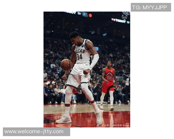 字母哥称赞新赛季雄鹿队实力强调球队潜力与危险性不容小觑