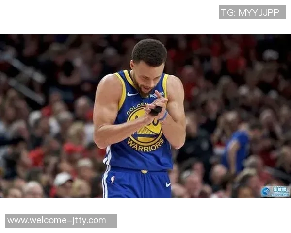 热火队远程轰炸三分球表现出色八名球员共同贡献19记三分球 热火队远程轰炸三分球表现出色八名球员共同贡献19记三分球