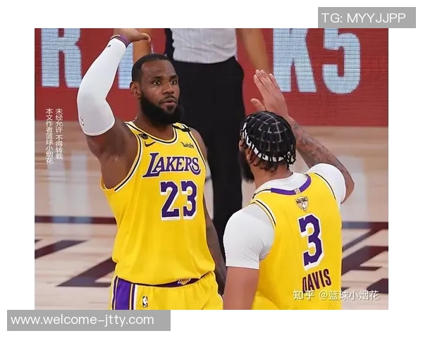 詹姆斯赞赏总决赛对决风格再次祝贺雷霆队的出色表现
