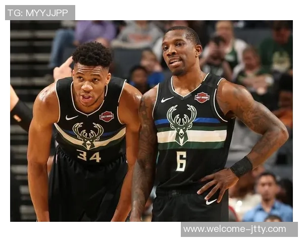 小南斯赞亨特表现如莱昂纳德全场9中7砍17分7篮板展现得分能力 小南斯赞亨特表现如莱昂纳德全场9中7砍17分7篮板展现得分能力