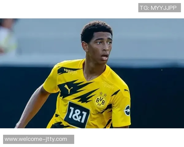 曼联欲引进多特中场贝林厄姆水晶宫也在争夺战中角逐 曼联欲引进多特中场贝林厄姆水晶宫也在争夺战中角逐