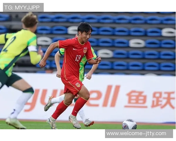 U16国足表现出色何思凡闪电进球助球队领先四球 U16国足表现出色何思凡闪电进球助球队领先四球