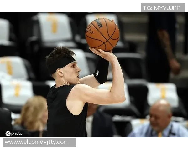 希罗曾誓言五场内复出创纪录现已缺席17场引发关注与讨论 希罗曾誓言五场内复出创纪录现已缺席17场引发关注与讨论